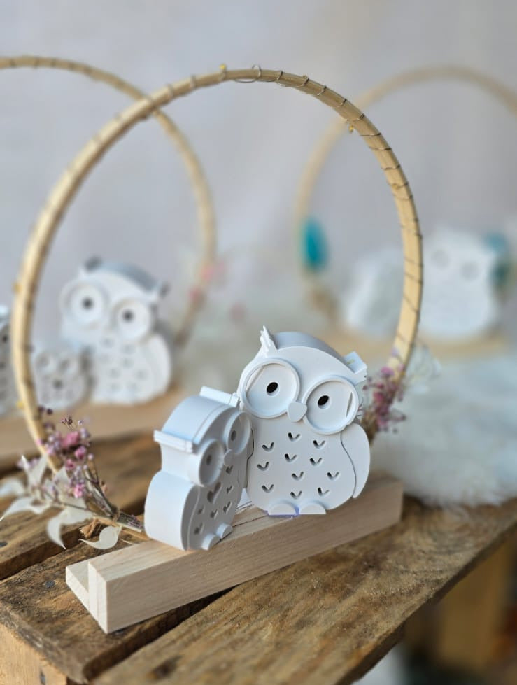 Lichterbogen aus Holz – Eulen, Trockenblumen & sanftes Licht | Handgemacht, Keraflott-Eulen